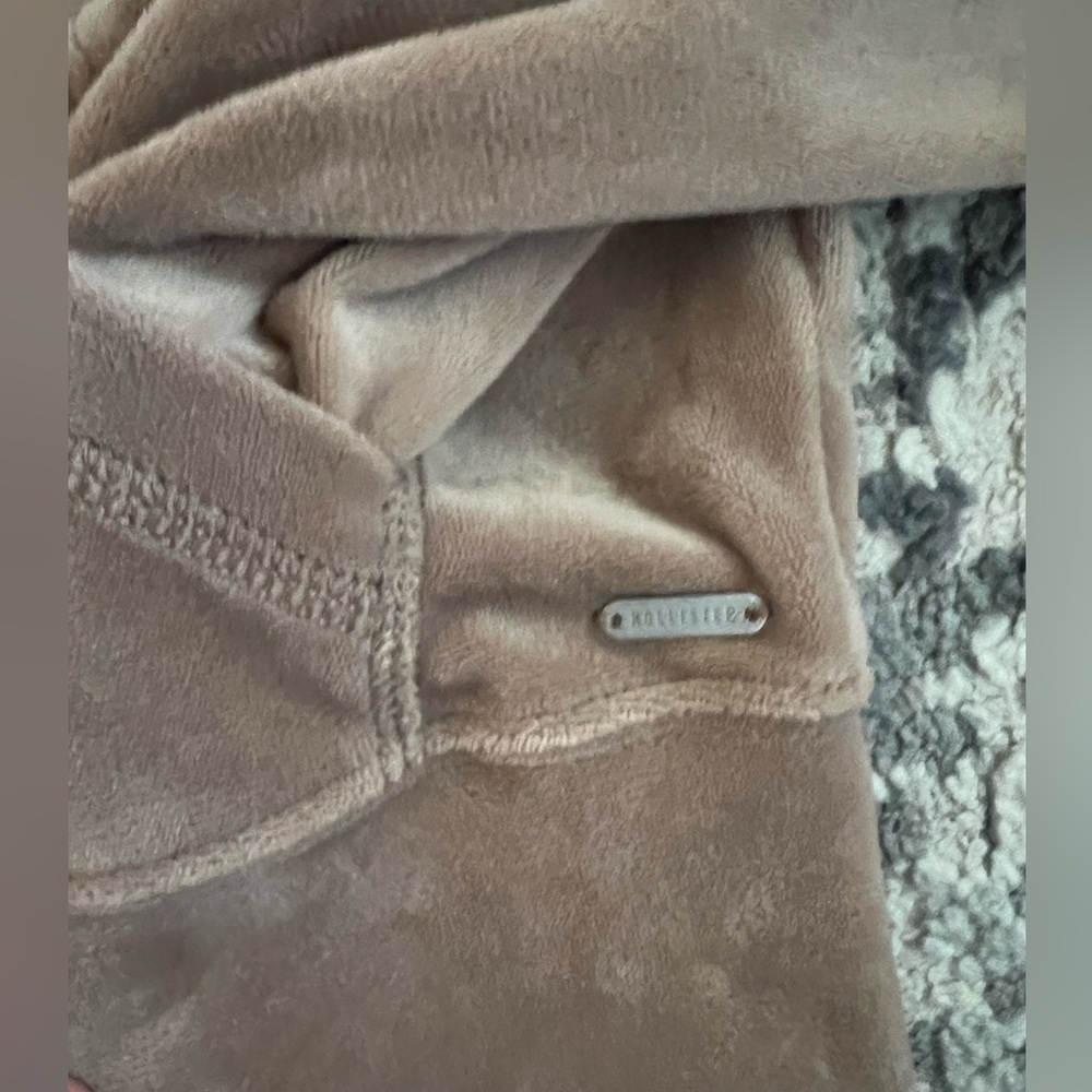 Y2K Hollister Chocolate Brown Velour Zip Hoodie cropped - Picture 4 of 5
